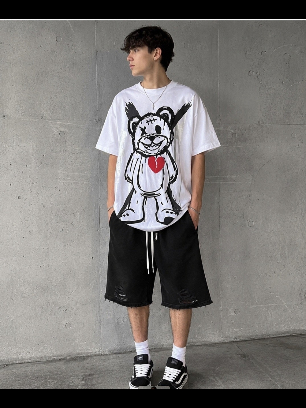 SUPER MASSIVE OVERSIZED GRAPHIC TEDDY BEAR T-SHIRT L Y2K STREETWEAR GRAFFITI CHE